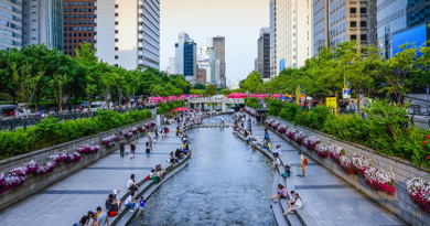 Great Places To Visit In Korea, Cheonggyecheon Stream